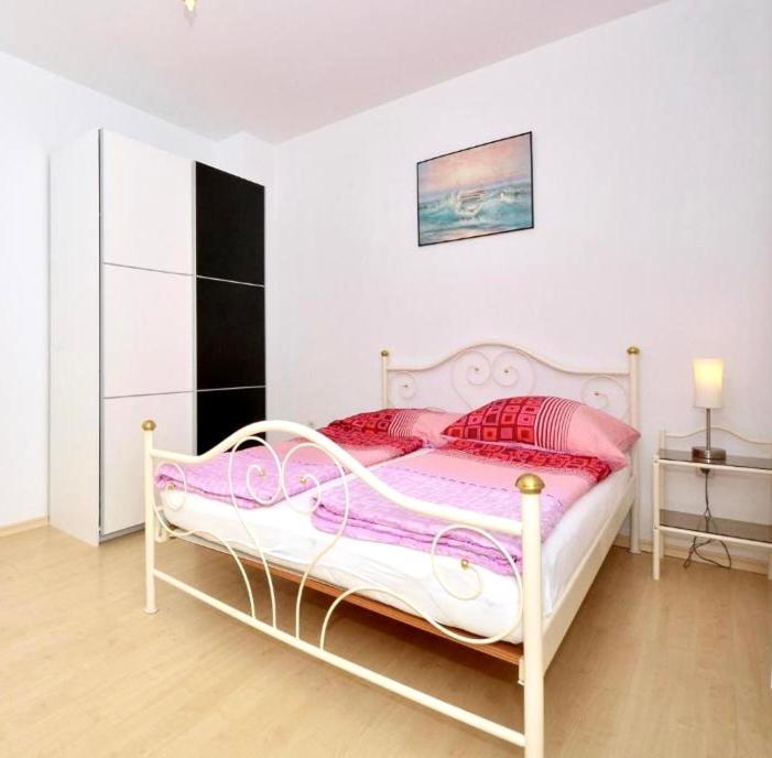 Apartmani Mate Rogoznica  Rom bilde